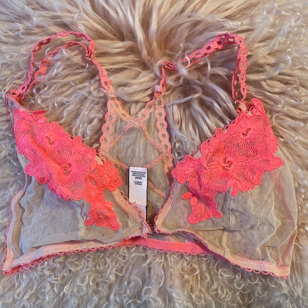 Victoria’s Secret bralette in M. Never worn.
